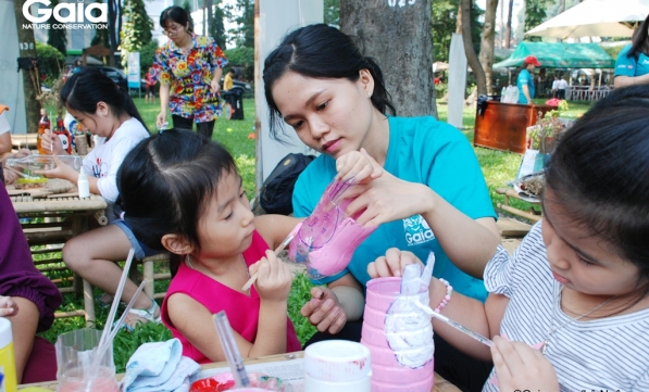 Tái chế rác trong NGÀY HỘI NƯỚC